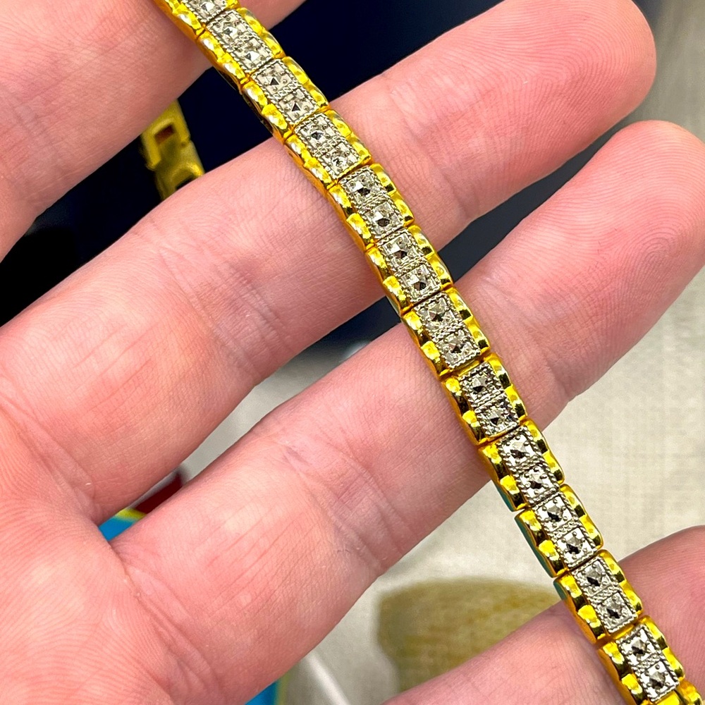 Vintage Gold Tone Bracelet with Intricate Detailing